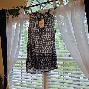 BLACK & WHITE  Boho Sleeveless Patterned Top